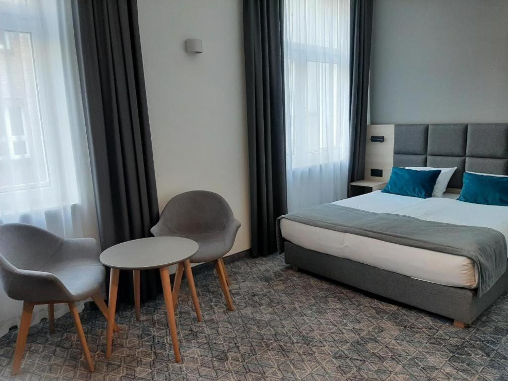 Korona Gold - Korona Hotel Вроцлав Экстерьер фото