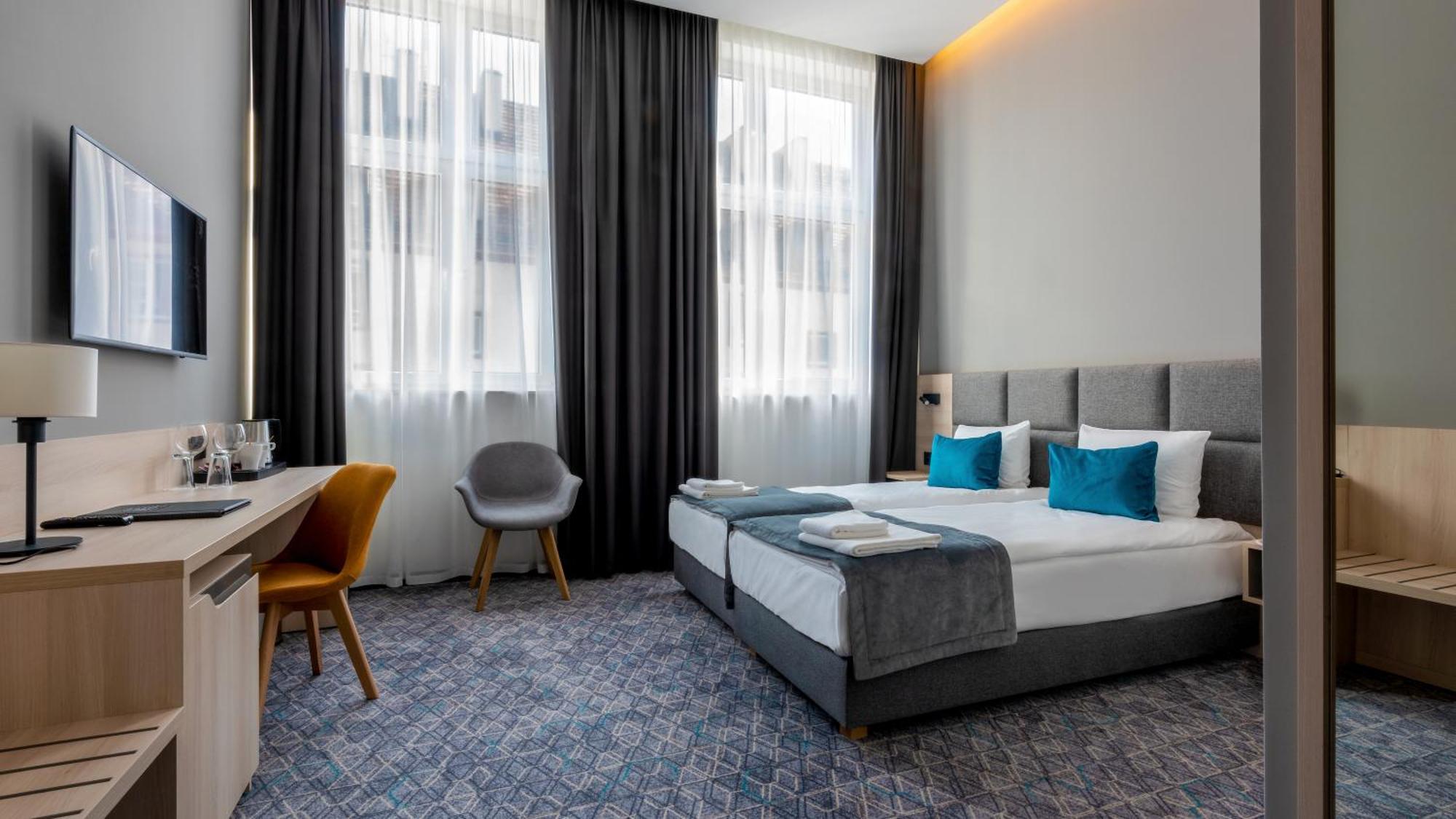 Korona Gold - Korona Hotel Вроцлав Экстерьер фото