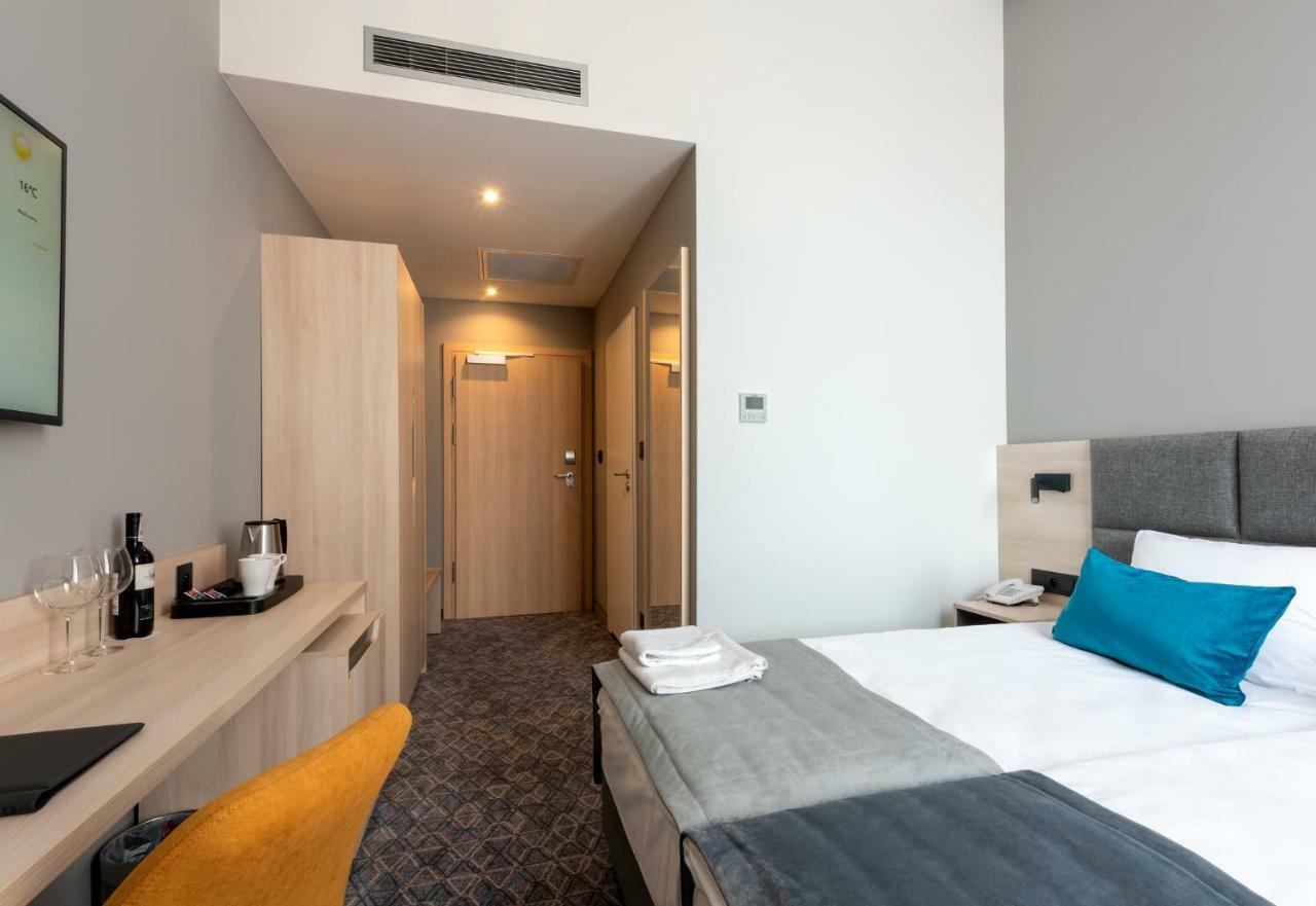 Korona Gold - Korona Hotel Вроцлав Экстерьер фото