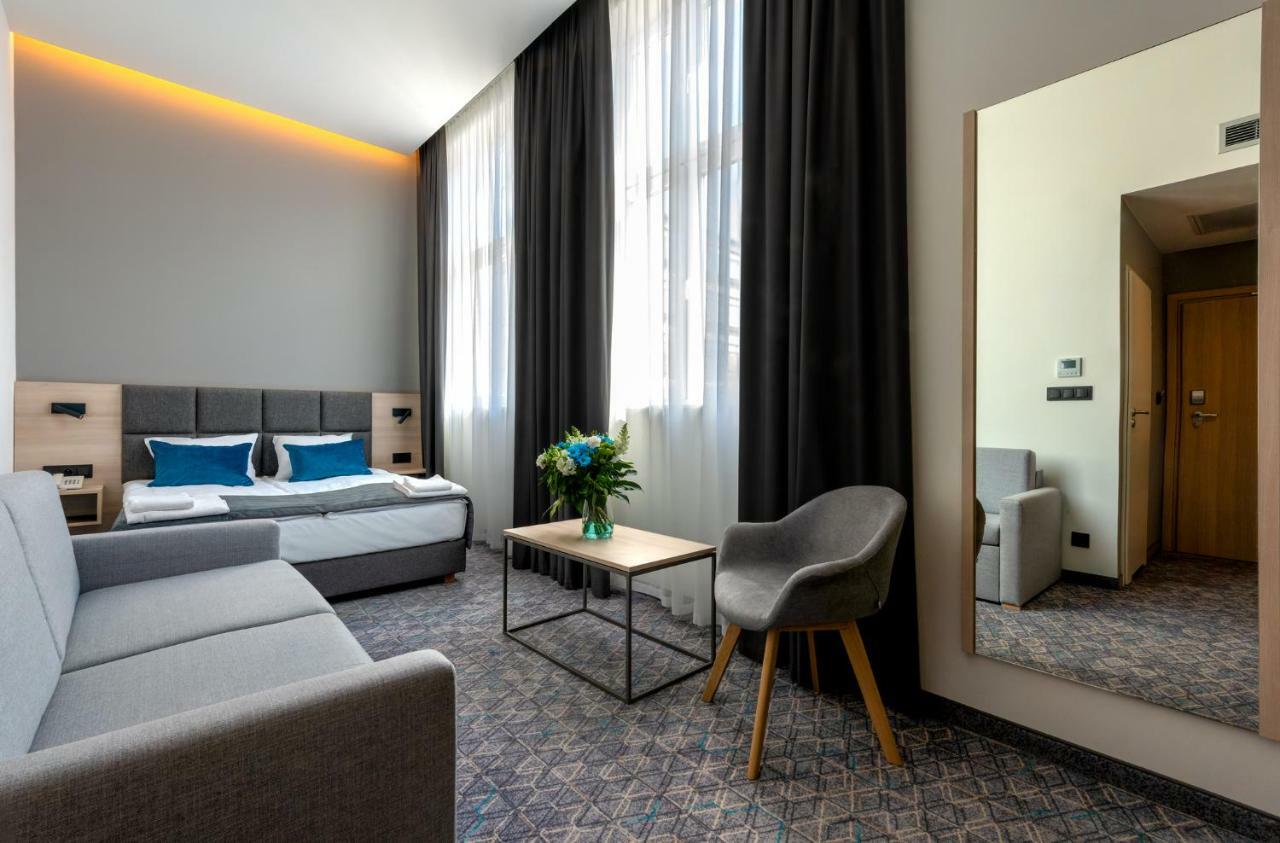 Korona Gold - Korona Hotel Вроцлав Экстерьер фото
